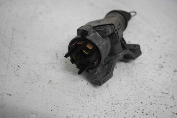 CONTACTEUR VW/AUDI/SEAT/SKODA - Vue 2